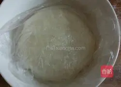 Illustration of how to make chives, eggs and shrimp skin boxes 2