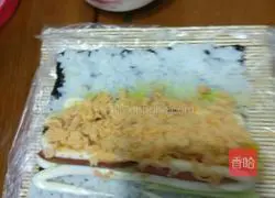 Illustration of how to make sushi 11