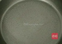 Illustration of how to make colorful fruit and vegetable egg pancakes 6