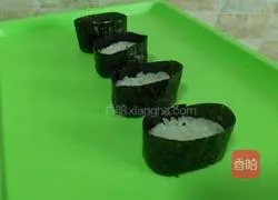 Illustration of how to make seaweed sushi 7