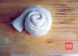 Illustration of how to make egg and green onion cake 12