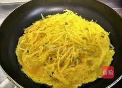 Potato shredded egg pancake recipe 8
