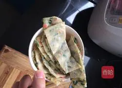 Illustration of how to make chive roll sausage cake 3