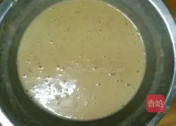 Illustration of how to make banana waffles 4