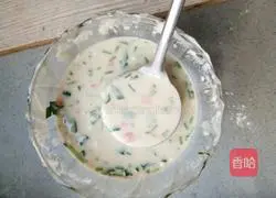 Illustration of how to make egg, spinach and ham cake 5