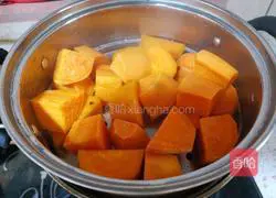 Illustration of how to make sweet potato and sesame cakes 2