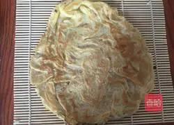 Egg Skin Sushi Illustration of how to do it 3