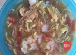 Illustration of how to make shrimp egg pancake noodles 11
