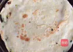 Fangfei Illustration of how to make egg and green onion pancake 5