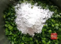 Illustration of how to make chive tofu cake 6