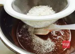 Chocolate lava cake (four small paper cups) recipe 7