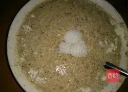 Illustration of making bean dregs cake 4