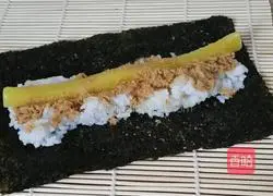Corn and meat floss sushi recipe 8