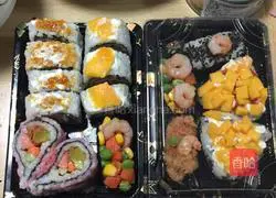 Illustration of how to roll sushi 9