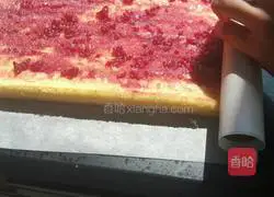 Swiss Cake Roll Recipe Illustration 13