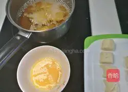 Illustration of how to make Indonesian potato pancakes 7
