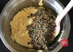 Illustration of how to make seaweed, meat floss and sesame cake 6