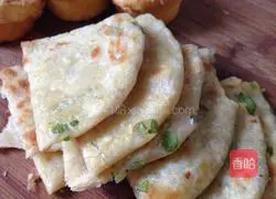 Illustration of how to make green onion pancake 11