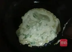 Illustration of how to make egg pancakes 3