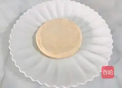 Illustration of how to make new way to eat roast duck cake skin 1