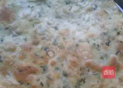 Illustration of how to make green onion and pepper leaf pancakes 10