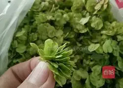 Illustration of how to make Yushu money cakes 2