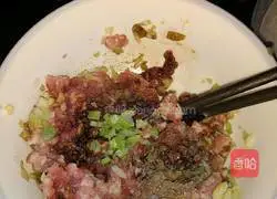 Illustration of how to make steamed egg pancakes with minced meat from Hunan and Zhejiang (Mom's drunken love) 1