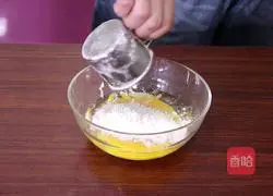 Illustration of how to make egg pancakes 3