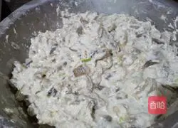 Illustration of how to make water cakes 2