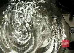 Illustration of how to make strange and diverse sweet potato cakes 3