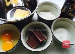 Chocolate lava cake (small paper cups Four) Illustration of how to do it 1