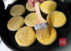 Illustration of how to make cabbage meat pie 5