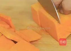 Illustration of how to make meat and vegetable pancakes 3