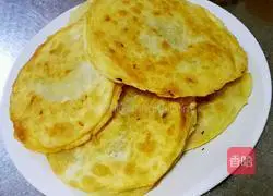 Illustration of how to make small onion pancakes 7