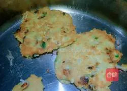 Illustration of how to make sea oyster tofu egg pancake 5