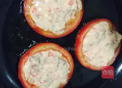 Illustration of how to make tomato beef and egg pancake 4