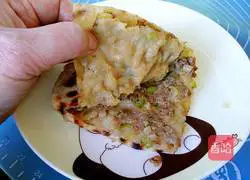 Illustration of how to make layers of fragrant mutton patties 23