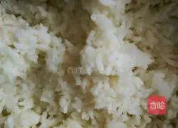 Illustration of how to make meat floss and egg sushi 1