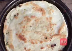 Fangfei eggs, chopped green onion Illustration of how to make cakes 6