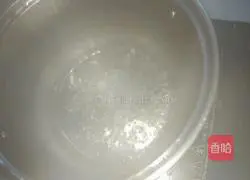 Illustration of how to make shrimp egg pancakes 3