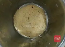 Illustration of how to make red date pumpkin cake 6