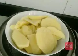 Illustration of how to make pastoral potato pancakes 2