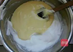 Cow Flower Cake Illustration of how to make a roll 9