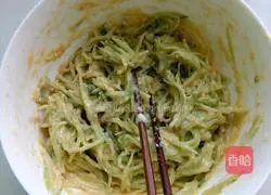 Cucumber Egg Pancake Recipe Illustration 3