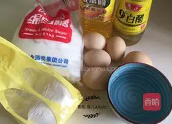 Illustration of how to make original chiffon cake (8 inches) 1