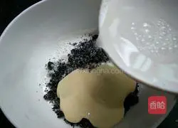 Milk Black Sesame Flour Cake Recipe Illustration 5 