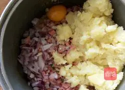 Illustration of how to make pastoral potato pancakes 3