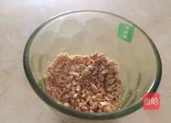 Illustration of how to make hot noodle peanut cake 2