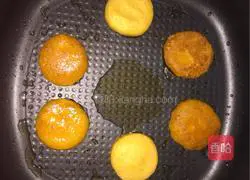 Illustration of how to make pumpkin cake 9