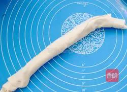 Illustration of how to make pretzel pancakes 7